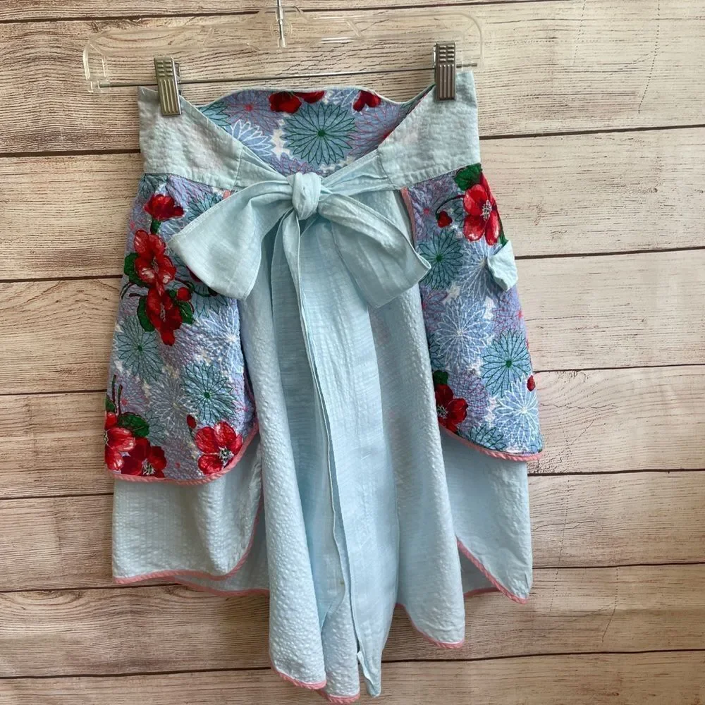 VINTAGE HANDMADE REVERSIBLE APRON IN BLUE‎
